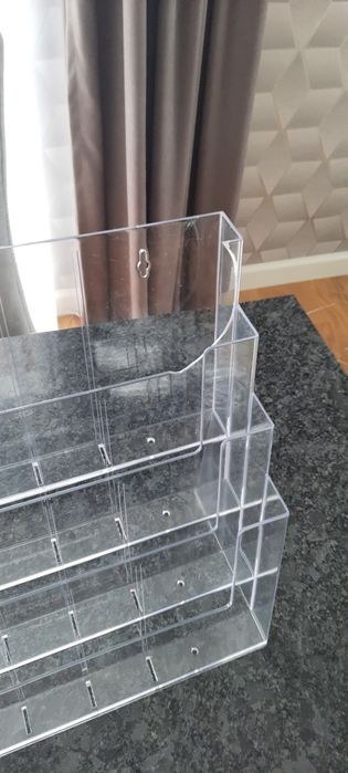 Stojak na ulotki A4 4-12 kieszeni