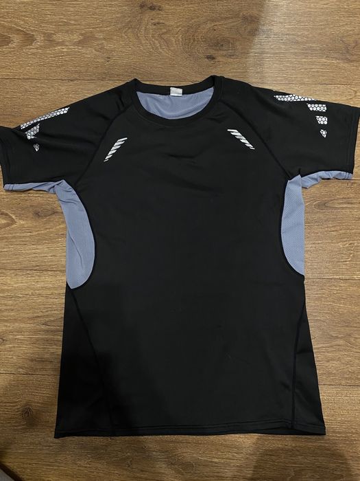 Футболки для спорту, чоловічі, розмір м-л