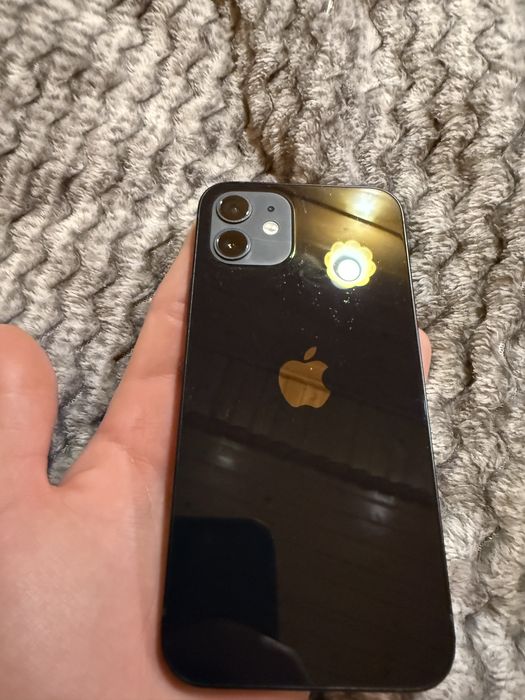 Айфон 12 64гб чорний