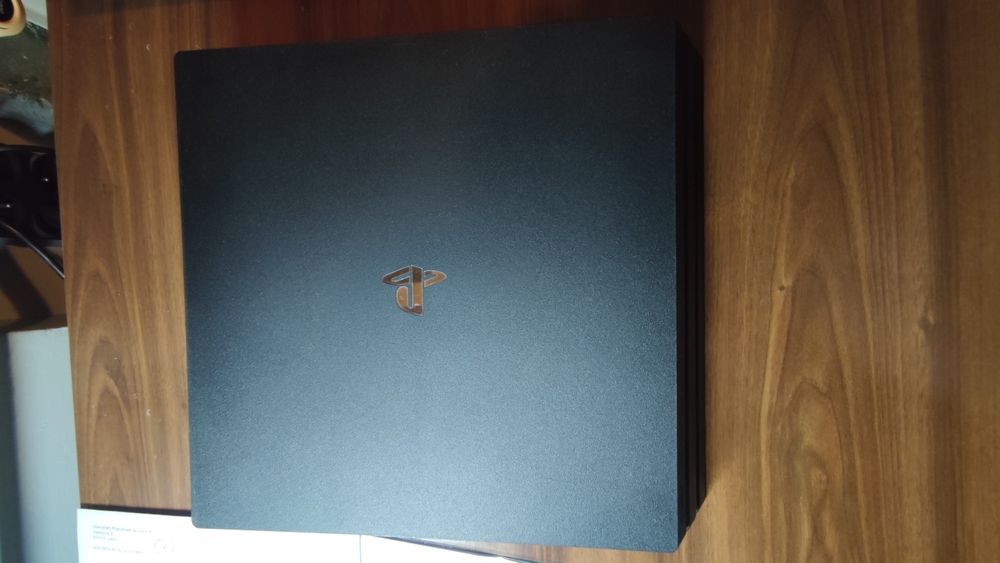 Konsola PlayStation 4 pro