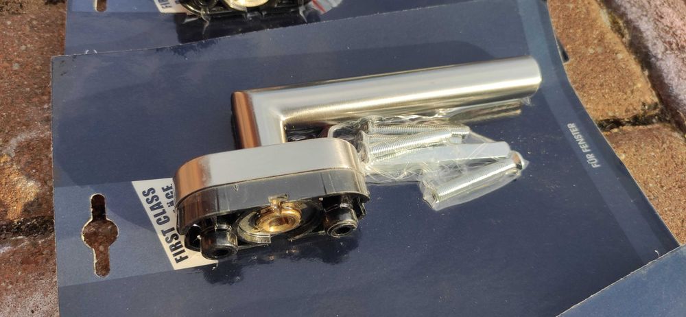 Klamka okienna - stal nierdzewna