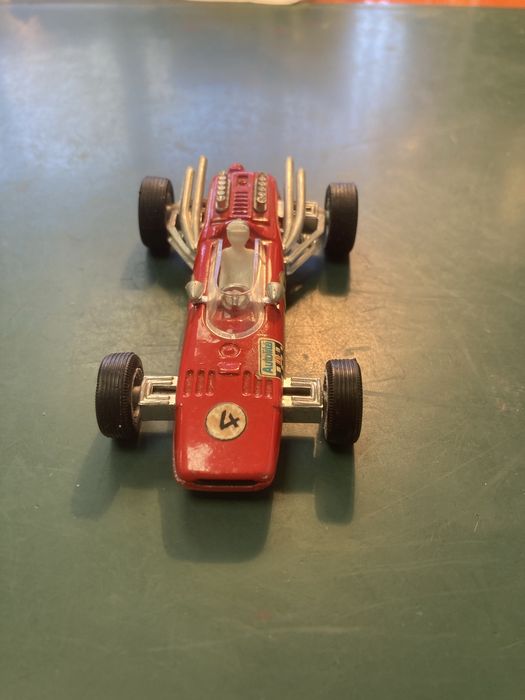Miniatura Auto Pilen Ferrari 36V F.1