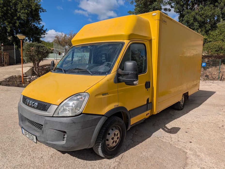 Iveco Daily C30C Ex-DHL (137.000 km) – Já Legalizada PT – Ideal Campervan / Food Truck