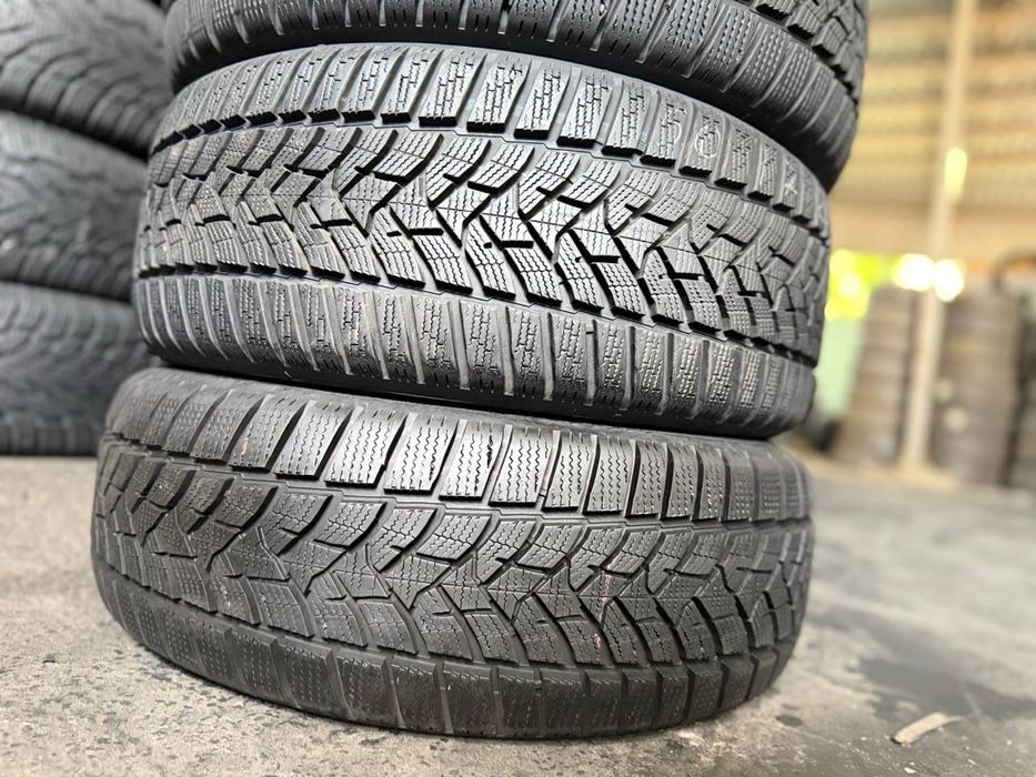 215/60R17 Dunlop 25p