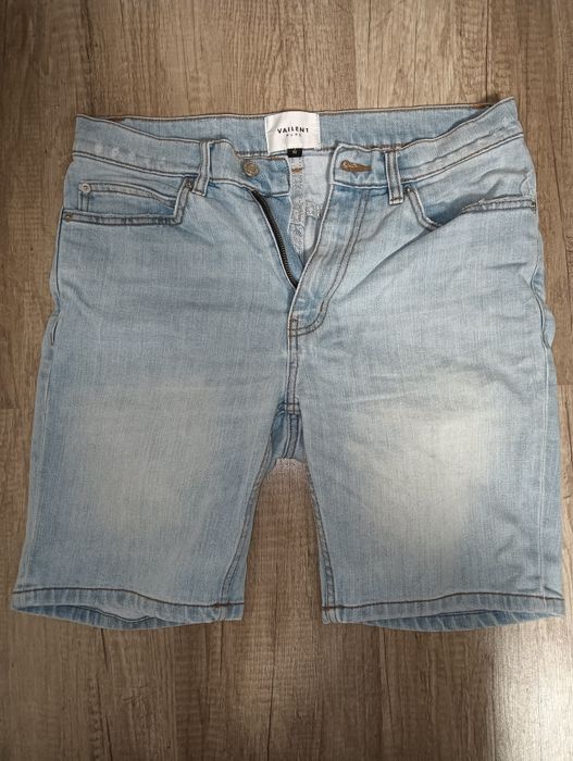 Spodnie jeansowe męskie krótkie