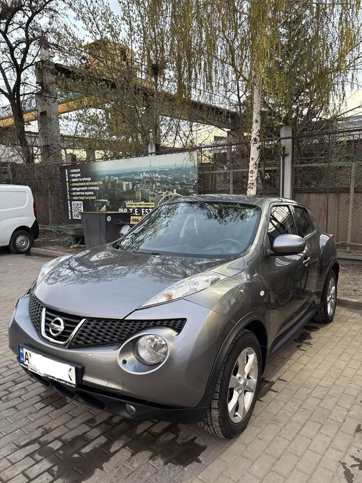 Nissan juke 2012 SE+  официальная