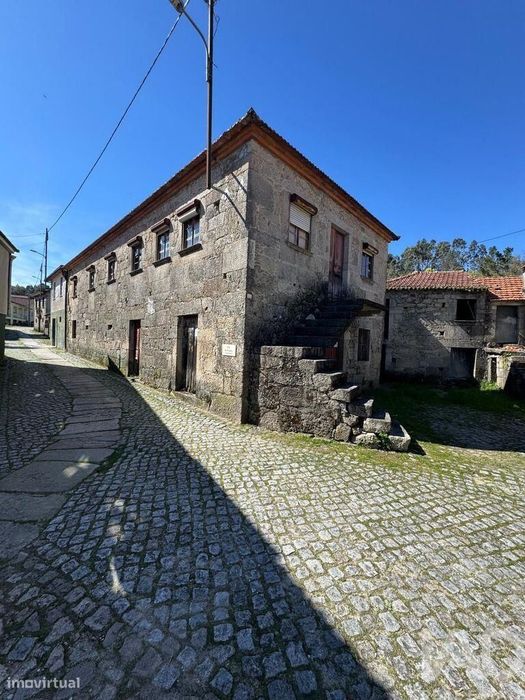 Casa / Villa T4 em Destriz e Reigoso de 140 m2