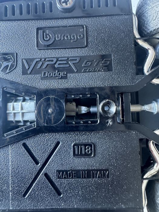 Burago viper gts coupe 1/18