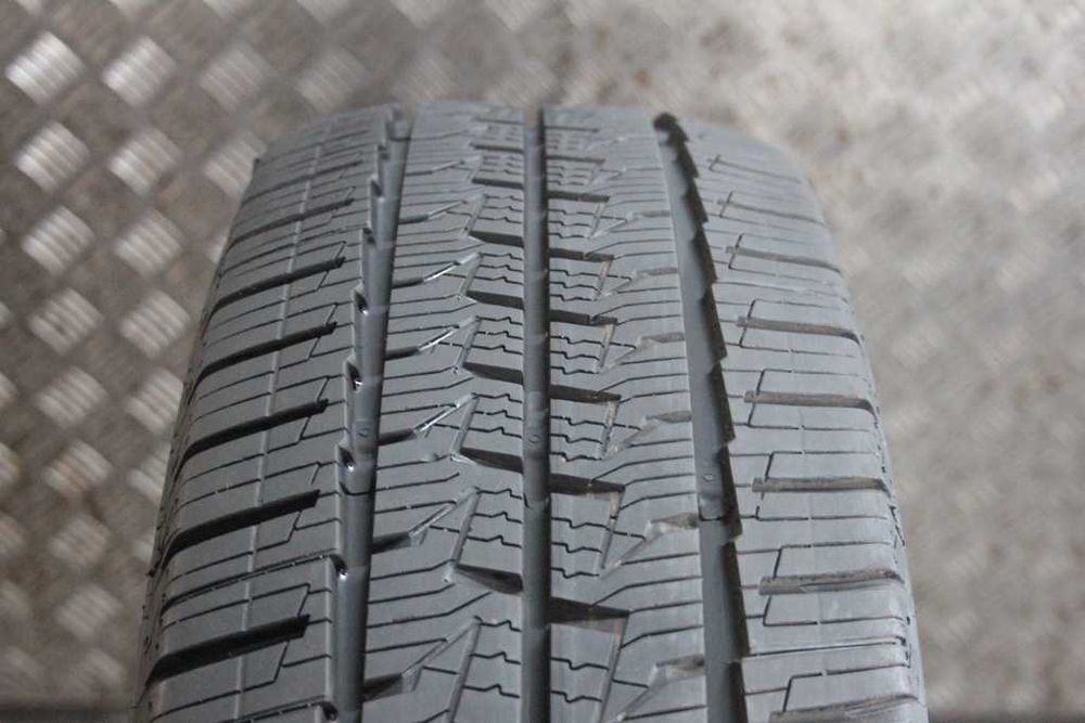 215/60/17C Continental VanContact 4Season 215/60 R17C R17 C 8,4mm 23r