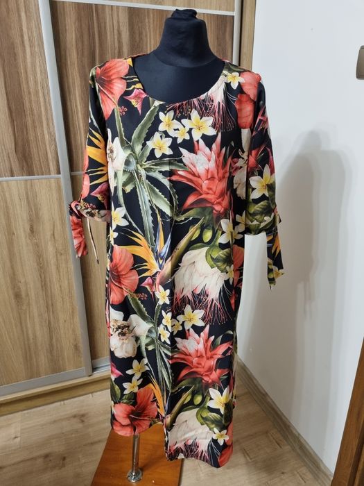 Sukienka Karko w piękne kwiaty