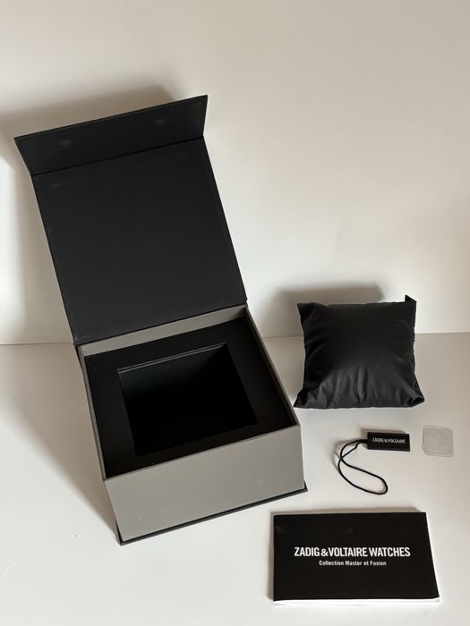 oryginalne pudełko na zegarek Zadig & Voltaire