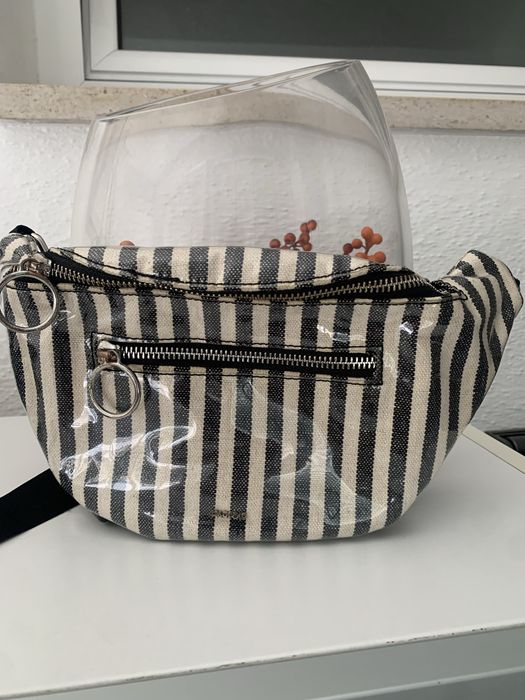 Pack de Bolsa de Cintura Parfois e luvas de pele