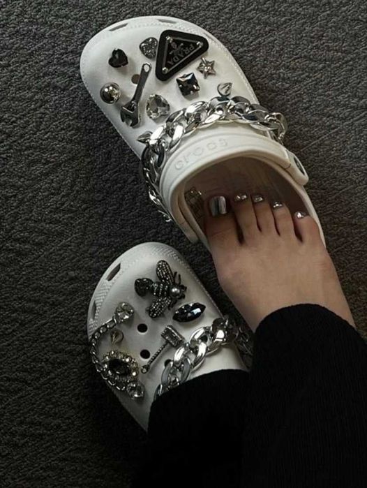 Шльопанці білі крокси Crocs Classic