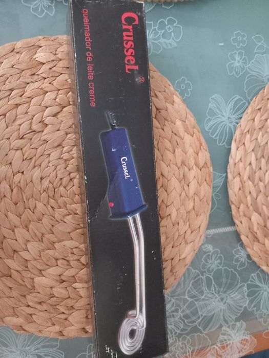 Duas máquinas de depilação + cera.Queimador de leite creme