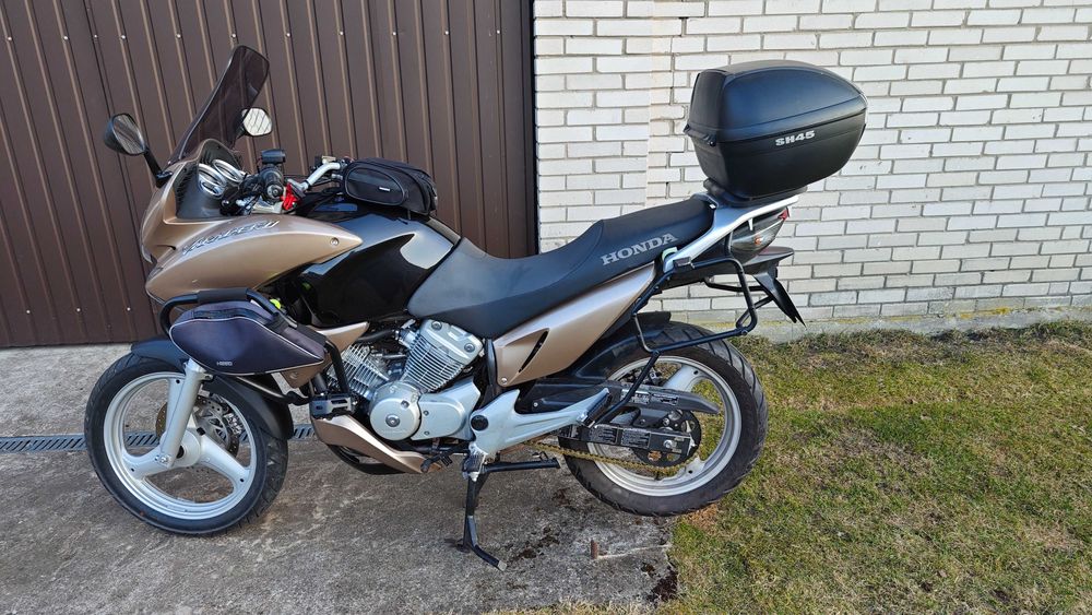 Honda Varadero 125 - zdjęcie 1