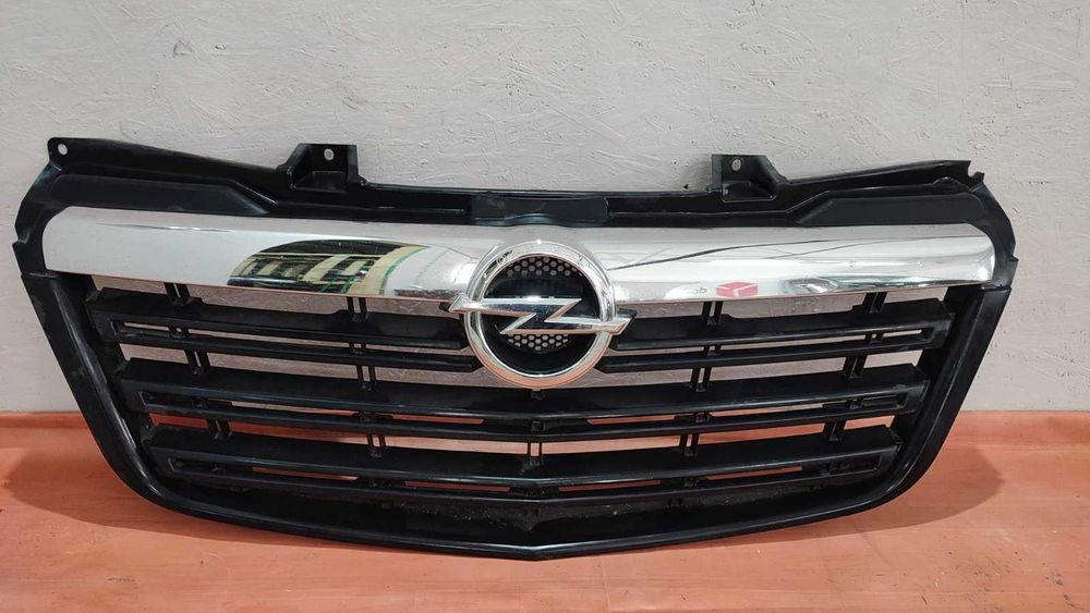Решітка радіатора Opel Movano lll Опель Мовано 3 10+  Шрот