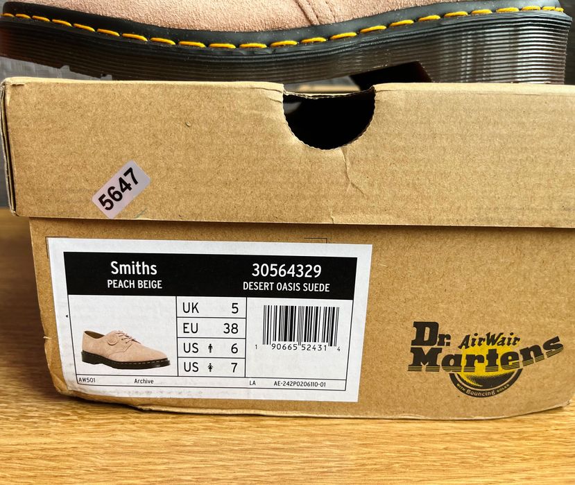 Туфлі жіночі Dr Martens Smiths замша (25 см) нові
