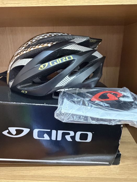 Capacete “ giro”