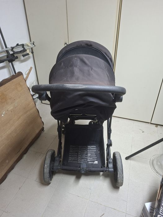 Carro de bebé a funcionar