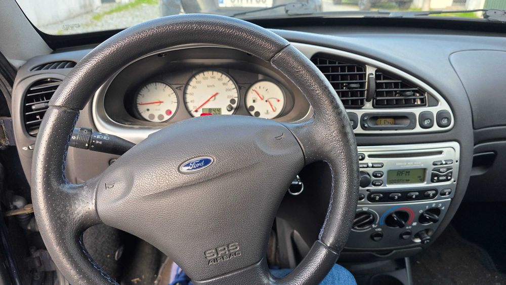 Ford Puma 1.7 - 2001