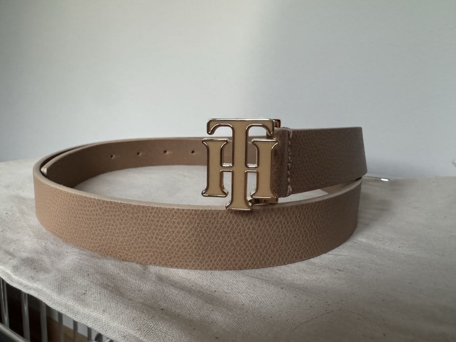 Tommy Hilfiger pasek damski klamra monogram skóra naturalna, beż/taupe, rozmiar 90