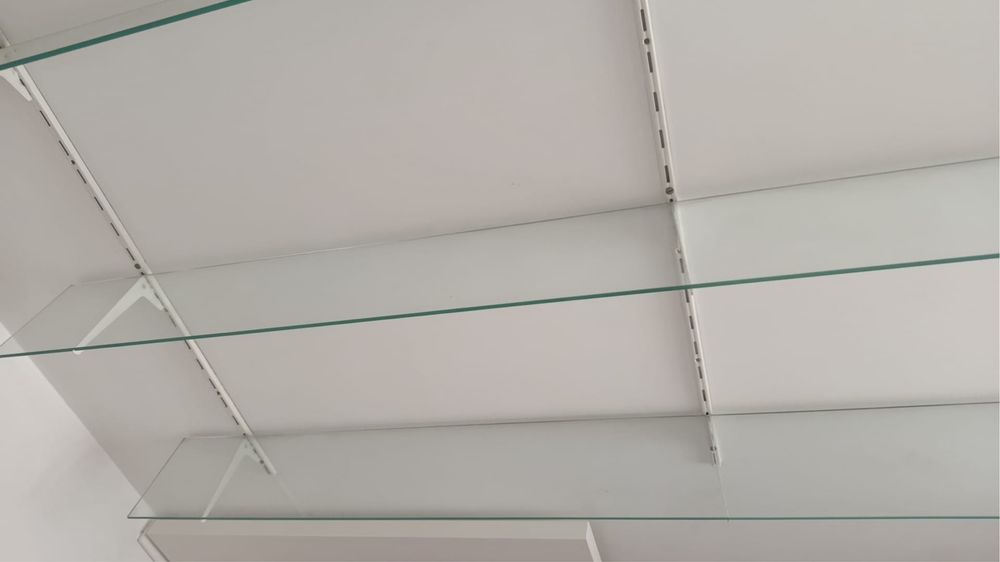 Prateleiras de parede  vidro