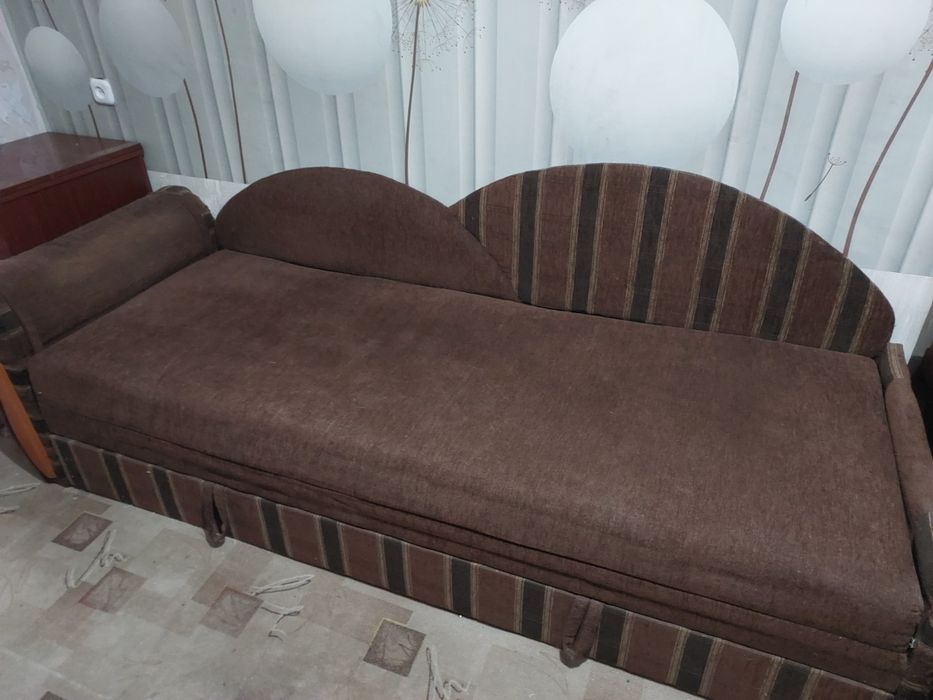 Продается розкладний диван
