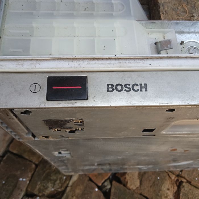 Посудомийна машина BOSCH  (неробоча)