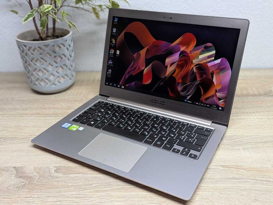 Тонкий шустрий ультрабук для игр, роботи та навчання