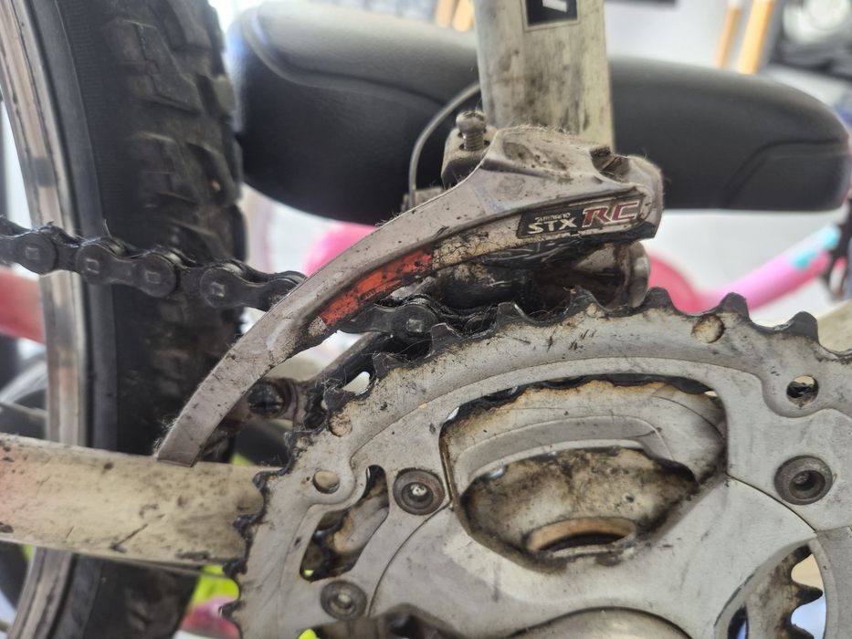Bicicleta  bh coronas de 2000.
Sem uso a alguns anos frequente,