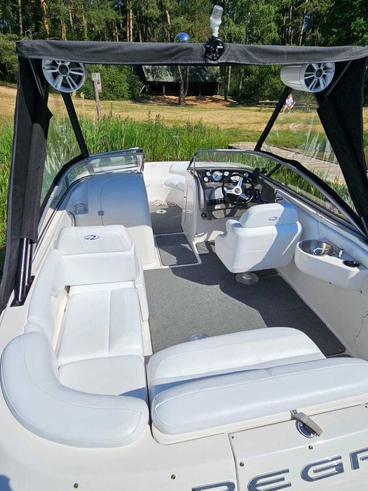 Łódź motorowa REGAL 2000 z przyczepą