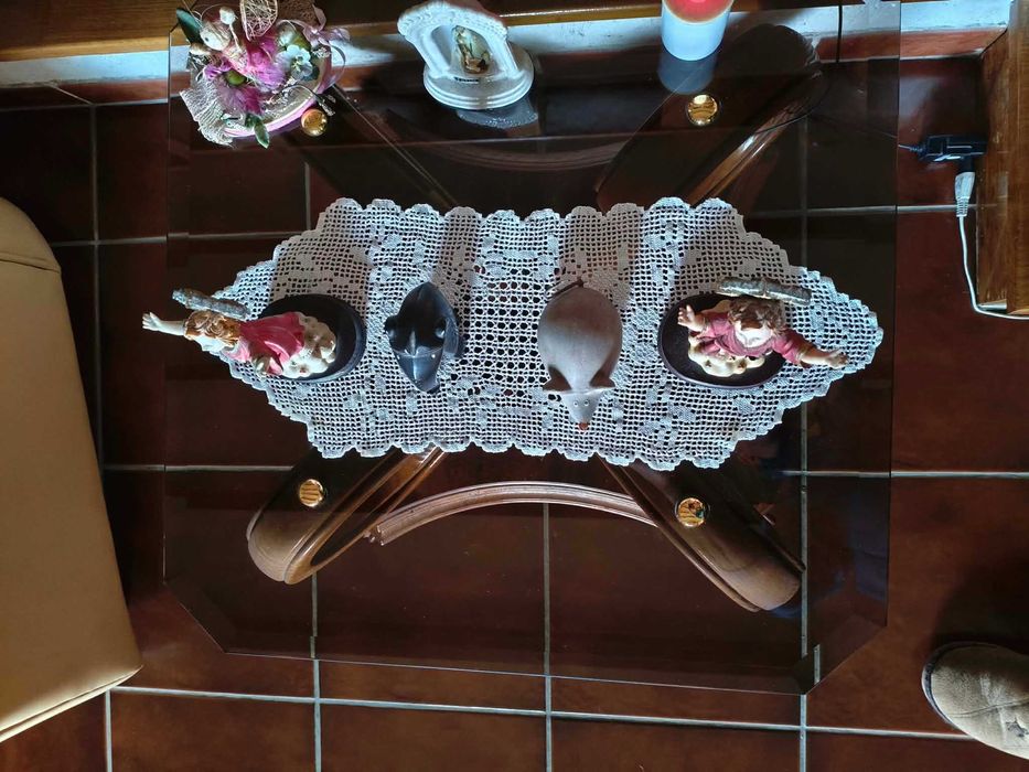 Mesa de centro + uma de apoio