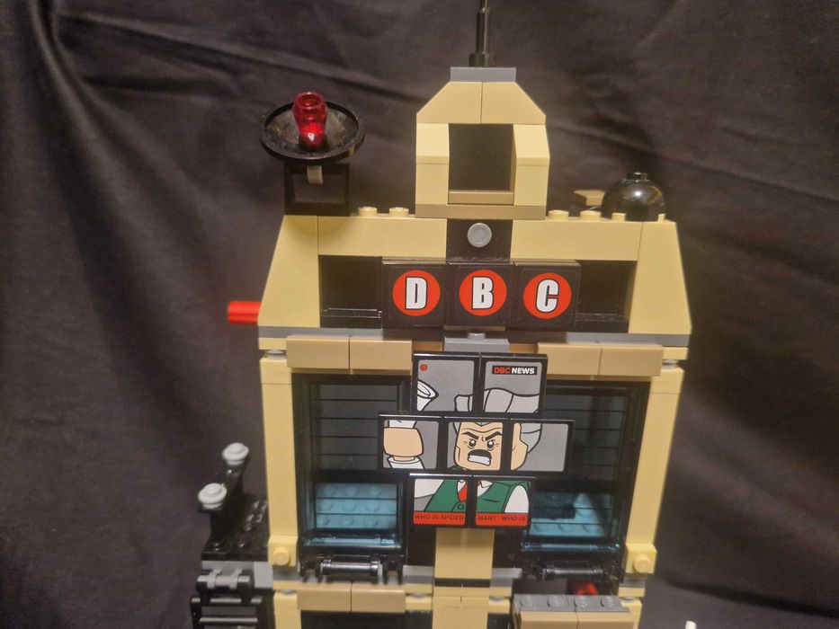 Lego marvel daily bugle 76005