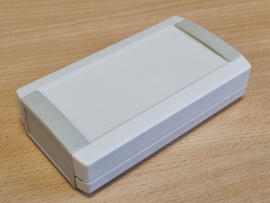 Obudowa plastikowa cp-18-44. 14szt.