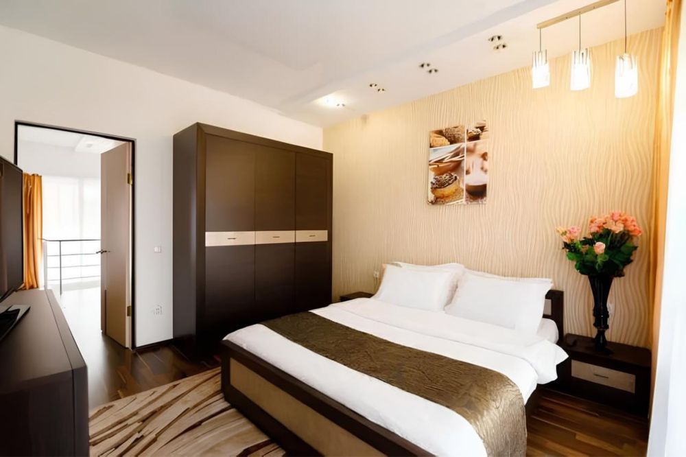 Сдам посуточно престижные таунхаус 16 фонтана 3 комнаты + гостиная )