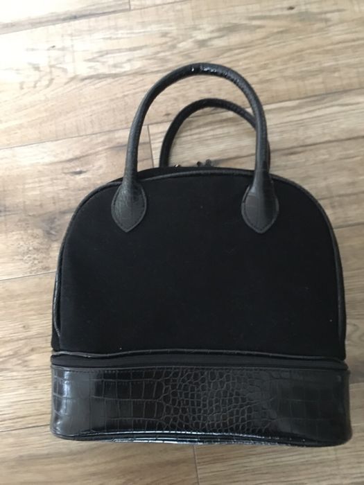 Czarna torebka damska