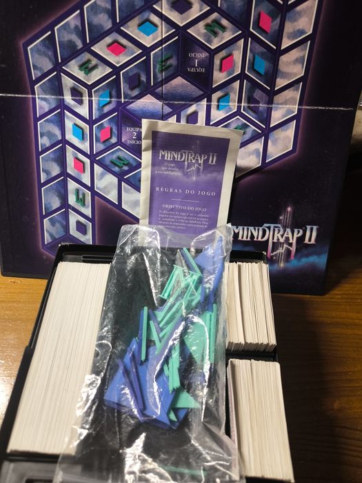 Jogo Mindtrap II - O Desafio Continua.
Jogo de tabuleiro Mindtrap II,