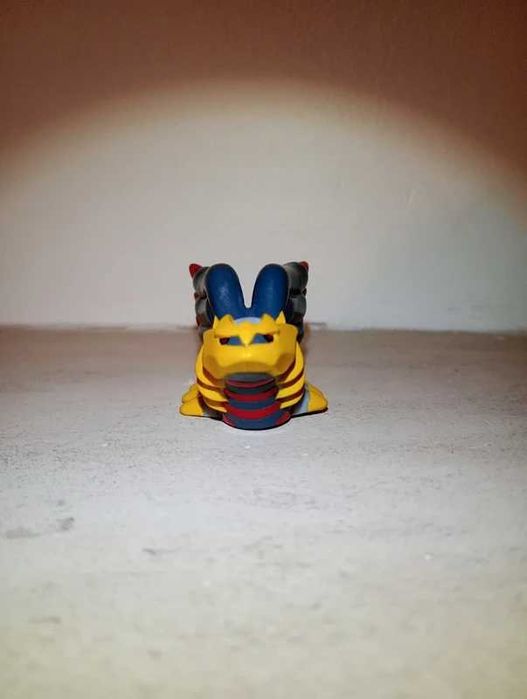 Pokémon finger puppet / brinquedo / figura pokémon Giratina da bandai