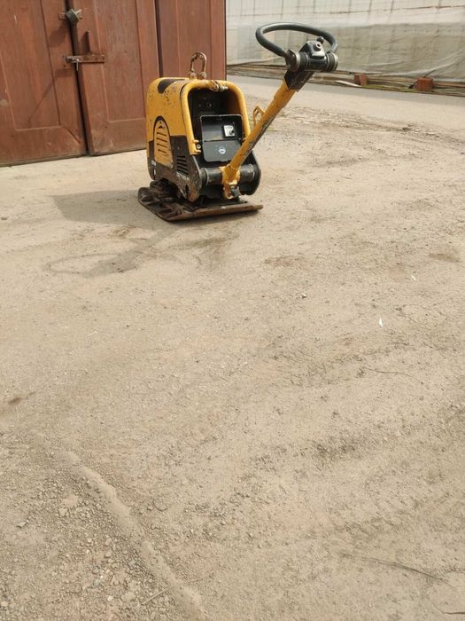 Продам виброплиту, трамбовку, вибротрамбовку WACKER, BOMAG, AMMANN
