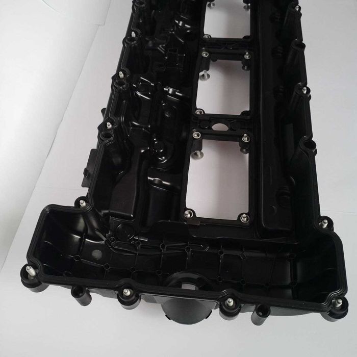 Клапанна кришка BMW N55    11 12 7 570 292