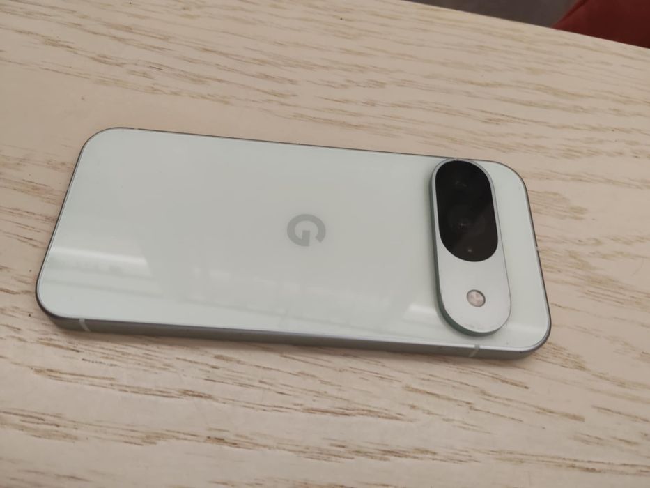 Google Pixel 9 do sprzedania