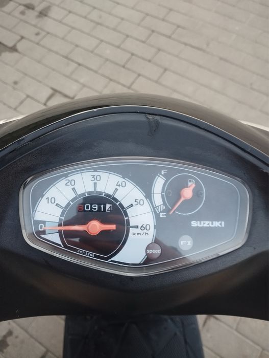 Продам скутер Suzuki Adress V50
