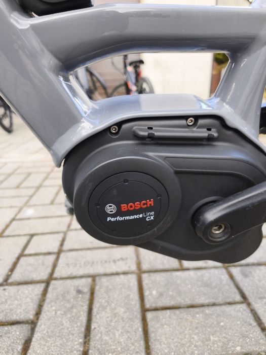 Rower trekingowy elektryczny Trek Bosch Performance Line CX SUPER STAN