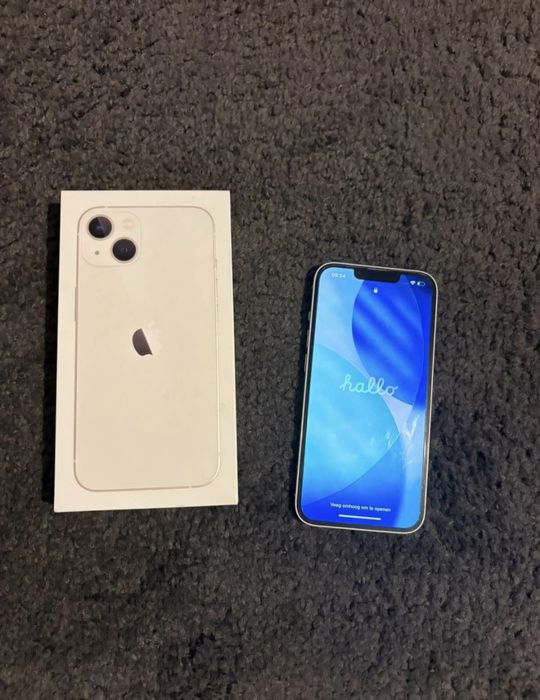 Iphone 13 128gb biały + 4 etui