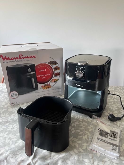 Fritadeira Moulinex Easy Fry & Grill Classic 4,2L – como nova, na caixa