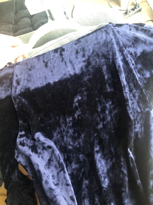 Sukienka midi welurowa aksamitna NA-KD Karnawał Wesele