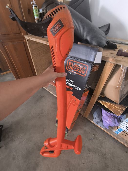 Título: Corta relvas / Aparador de relva Black+Decker 350W