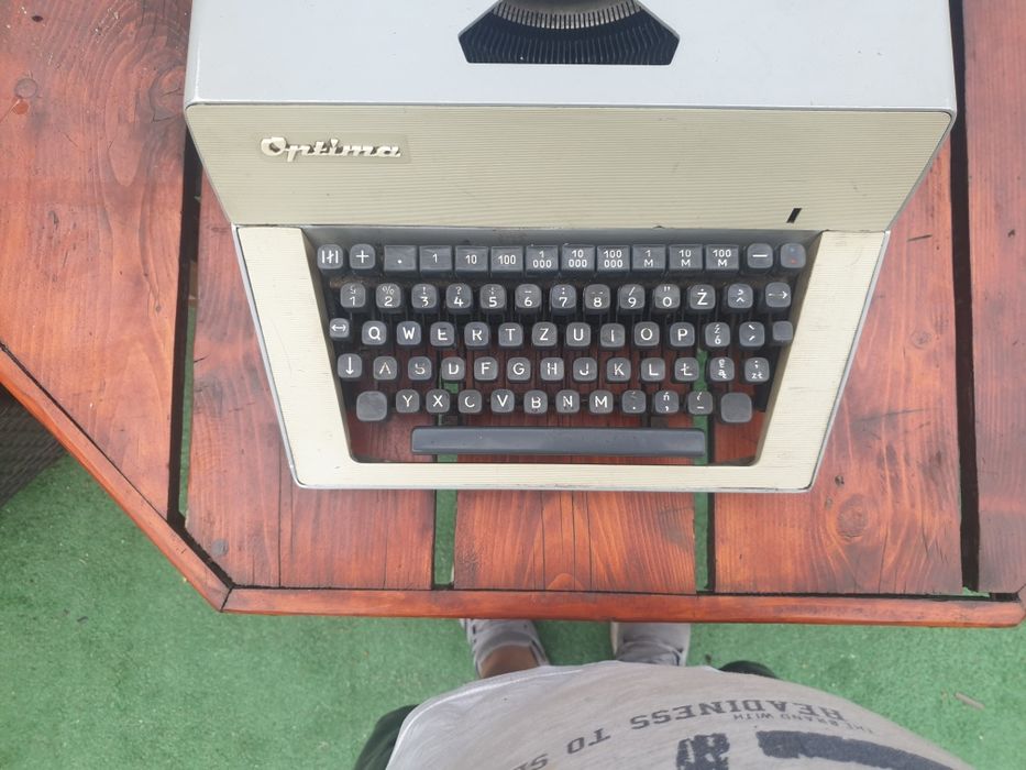 Zabytkowa gabinetowa maszyna do pisania Optima M14 (DDR / PRL)