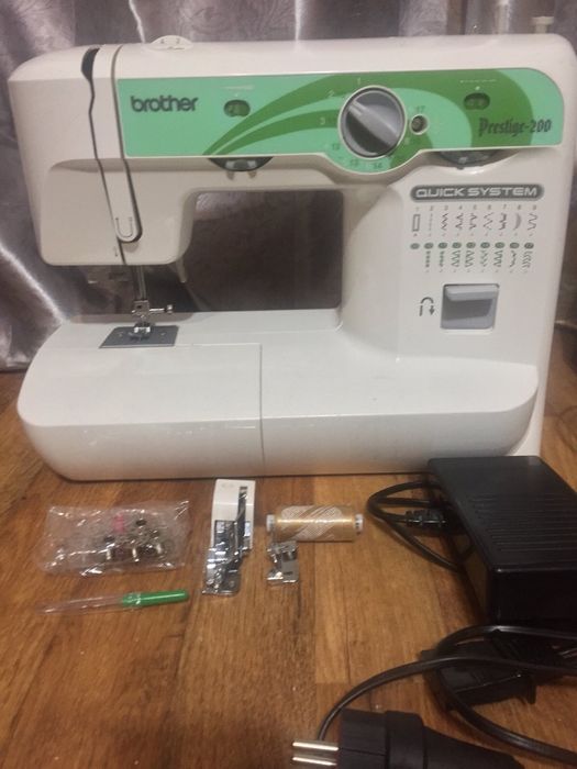Швейна машинка Brother