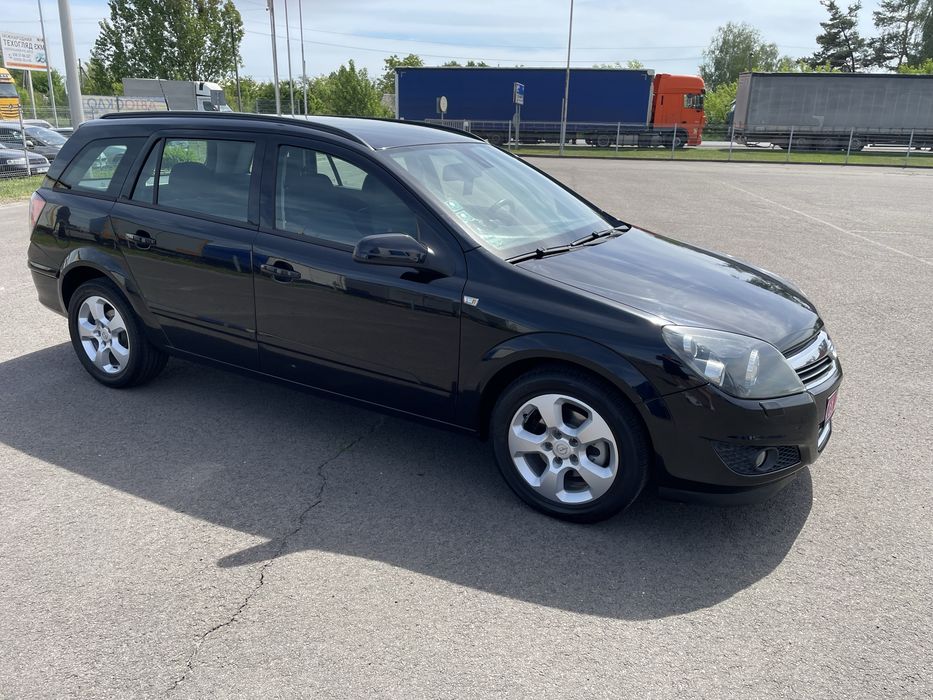 Продам Opel Astra 1.8 бензин